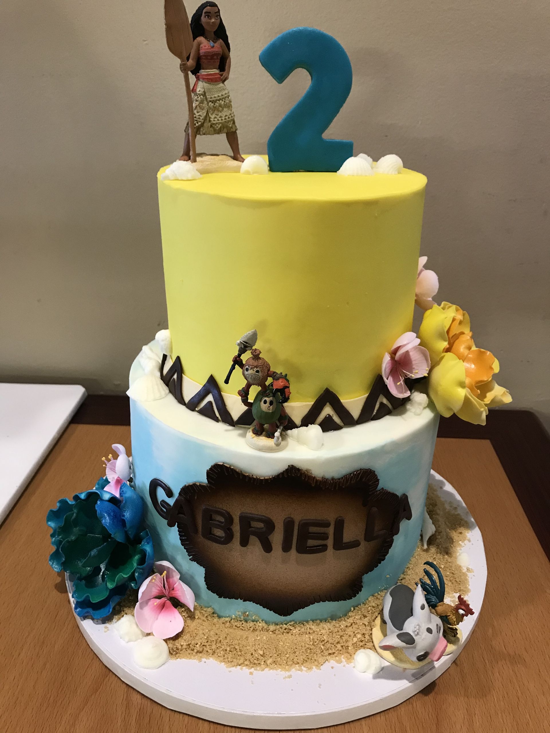 a birthday cake with the name gabriel on it