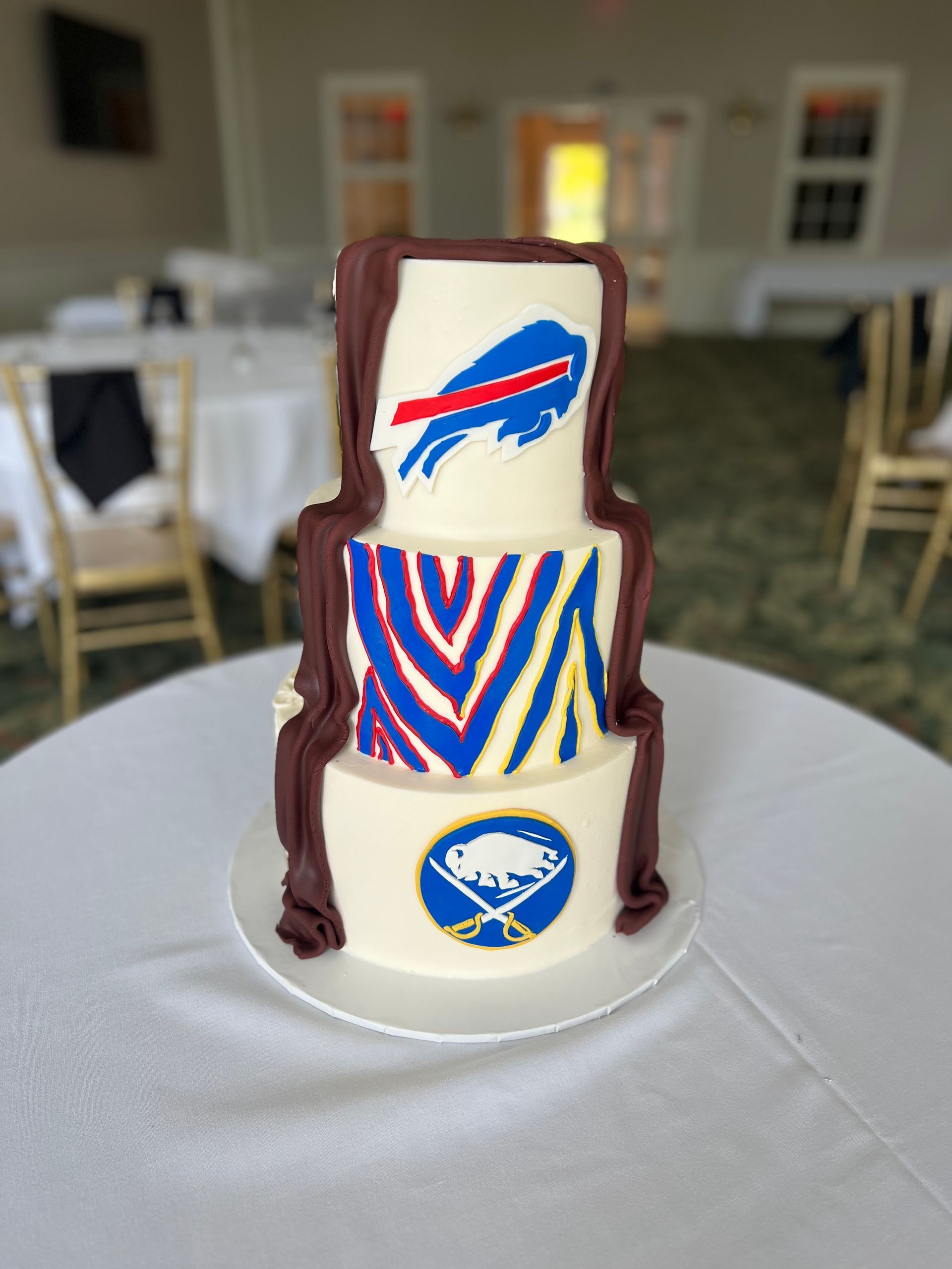 Buffalo Peek-a-boo cake