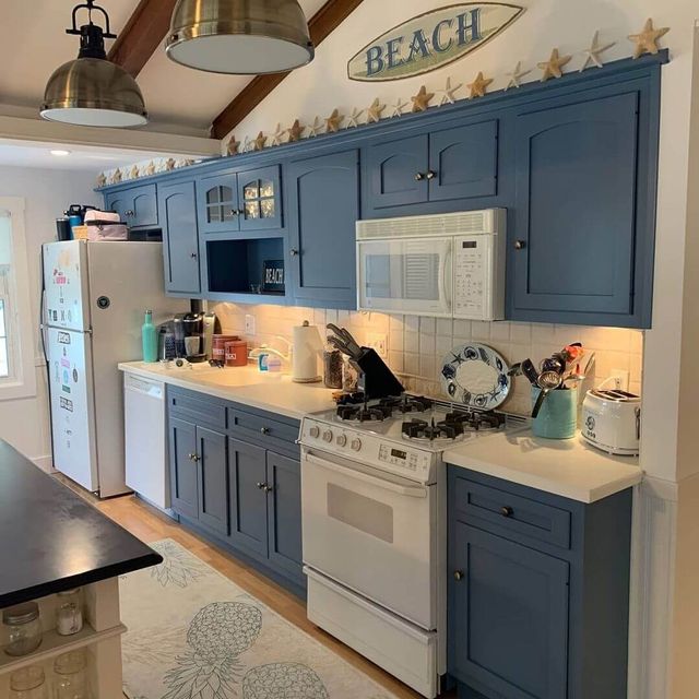 Blue Beach Kitchen Cabinets 640w 