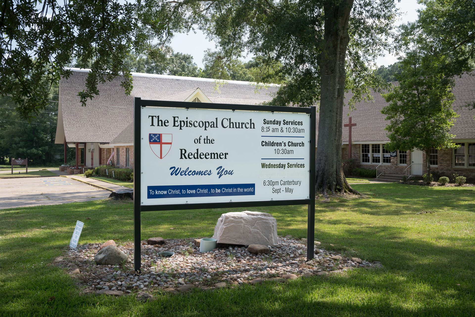 The Episcopal Church of the Redeemer Exterior Sign