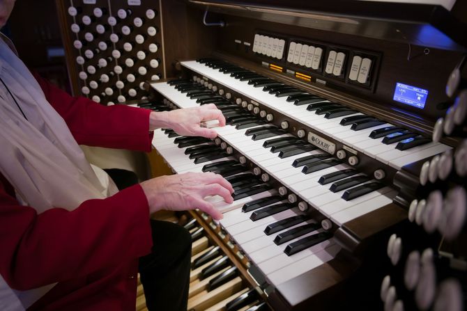 New Organ Console