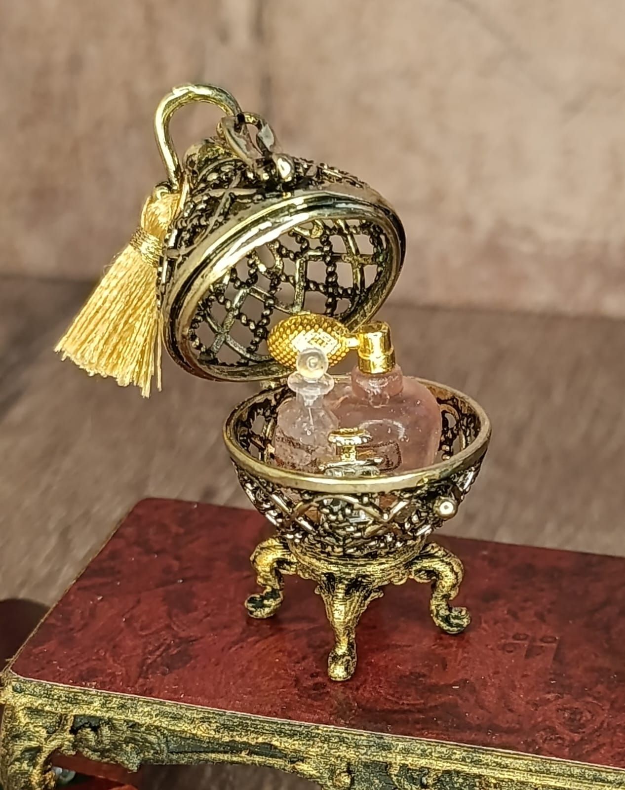 Antique gold-colored Fabergé-style perfume egg – scale 1:12