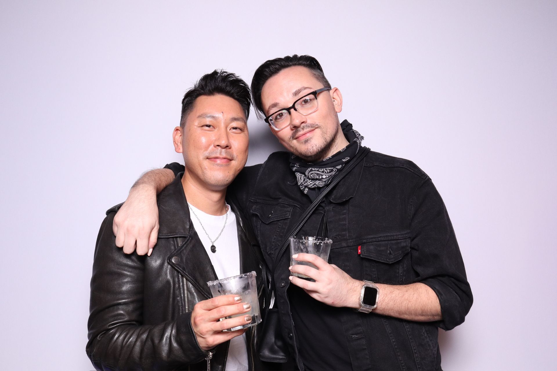 Glam Photo Booth | SoundzYourz DJ & PhotoBooth