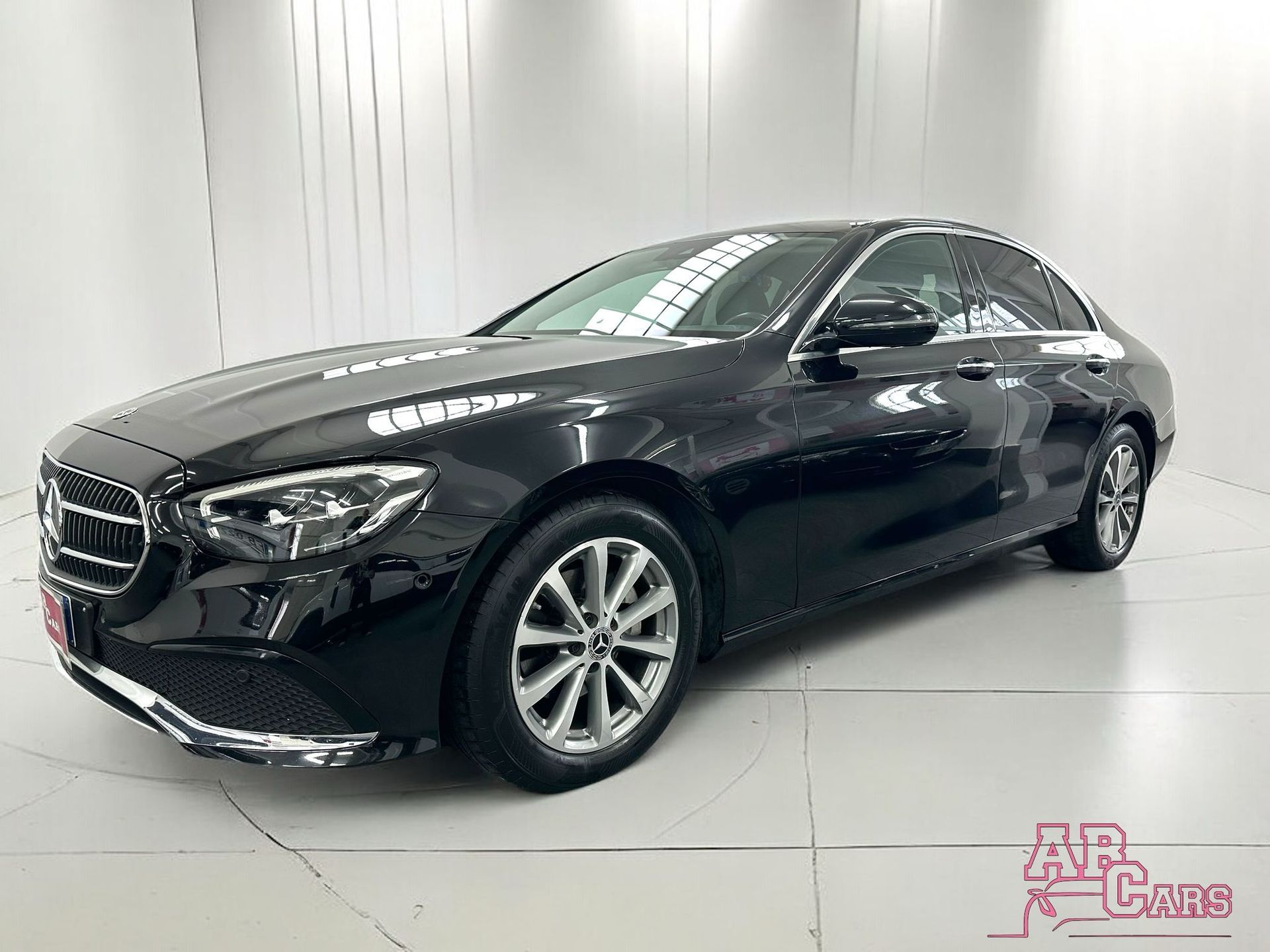 Berlina nera usata Abcars Massa