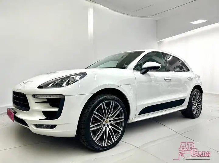 Porsche Macan vendita Massa
