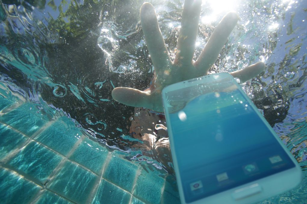 Smartphone in acqua