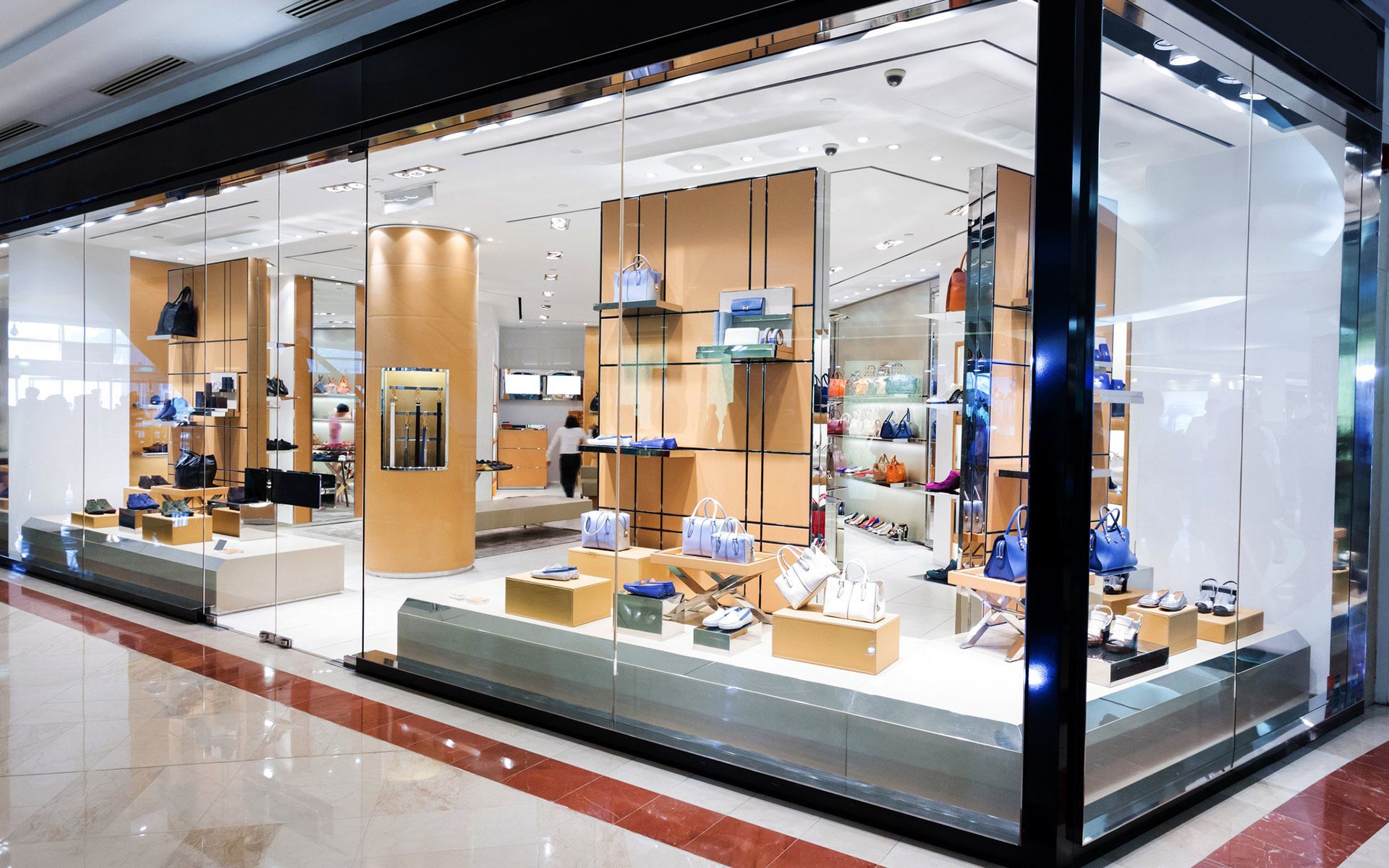 Fashion Store Glass Window — Mobile, AL — Southern Glass Inc.