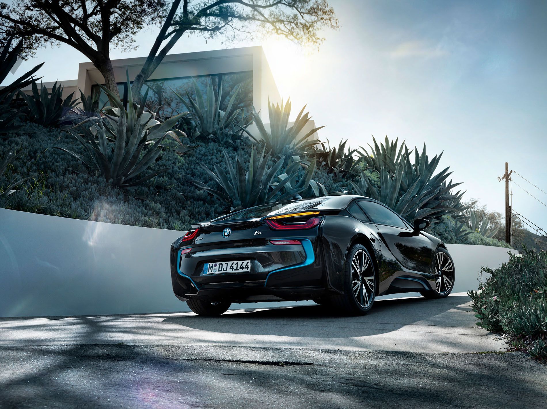 car retouching, tobias winkler, postproduction, bildbearbeitung, retouching, christopher thomas, christoph adler, bmw i8 3