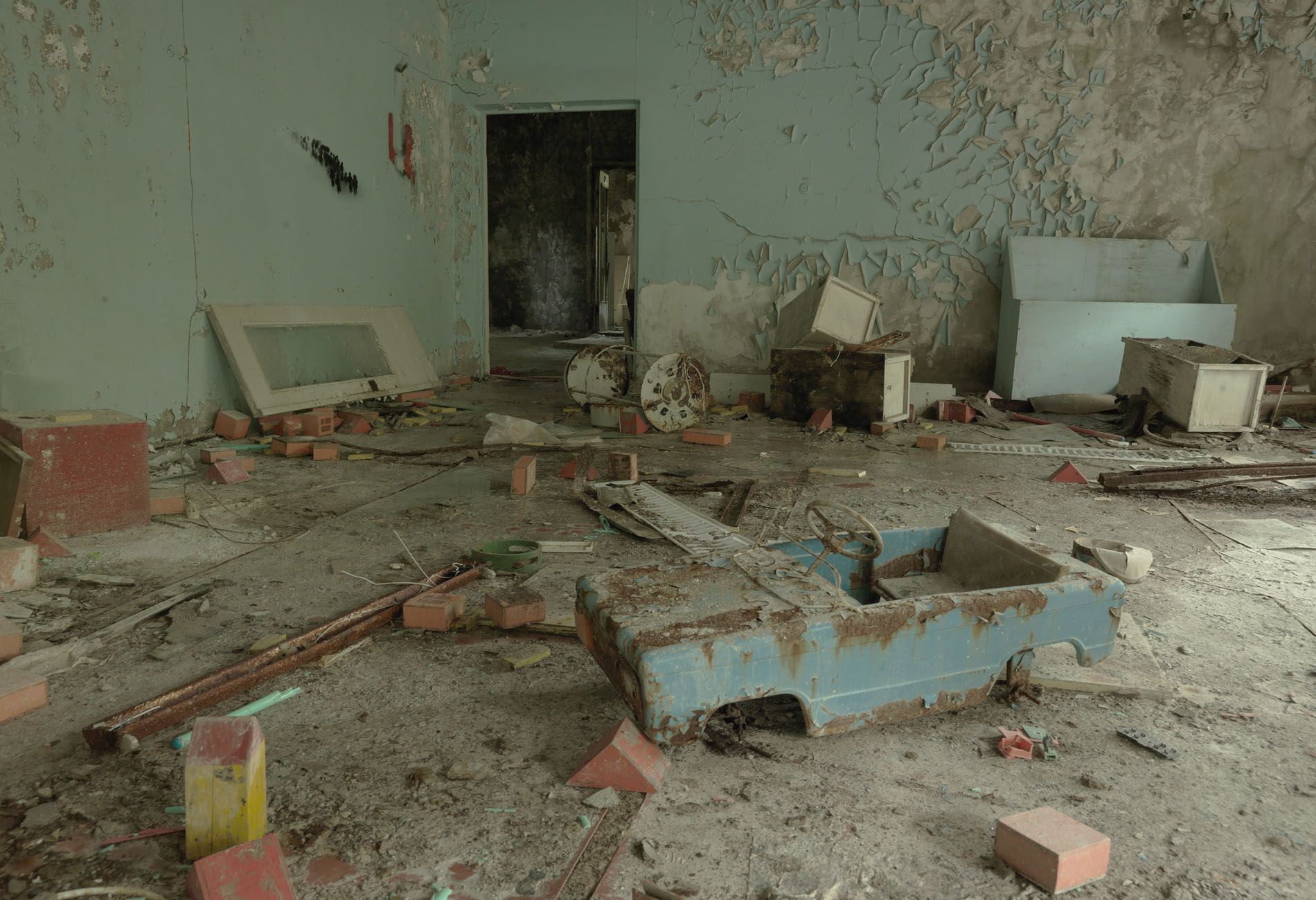 chernobyl art series color grading, tobias winkler, postproduction, bildbearbeitung Muenchen, retouching, Christopher Thomas 19