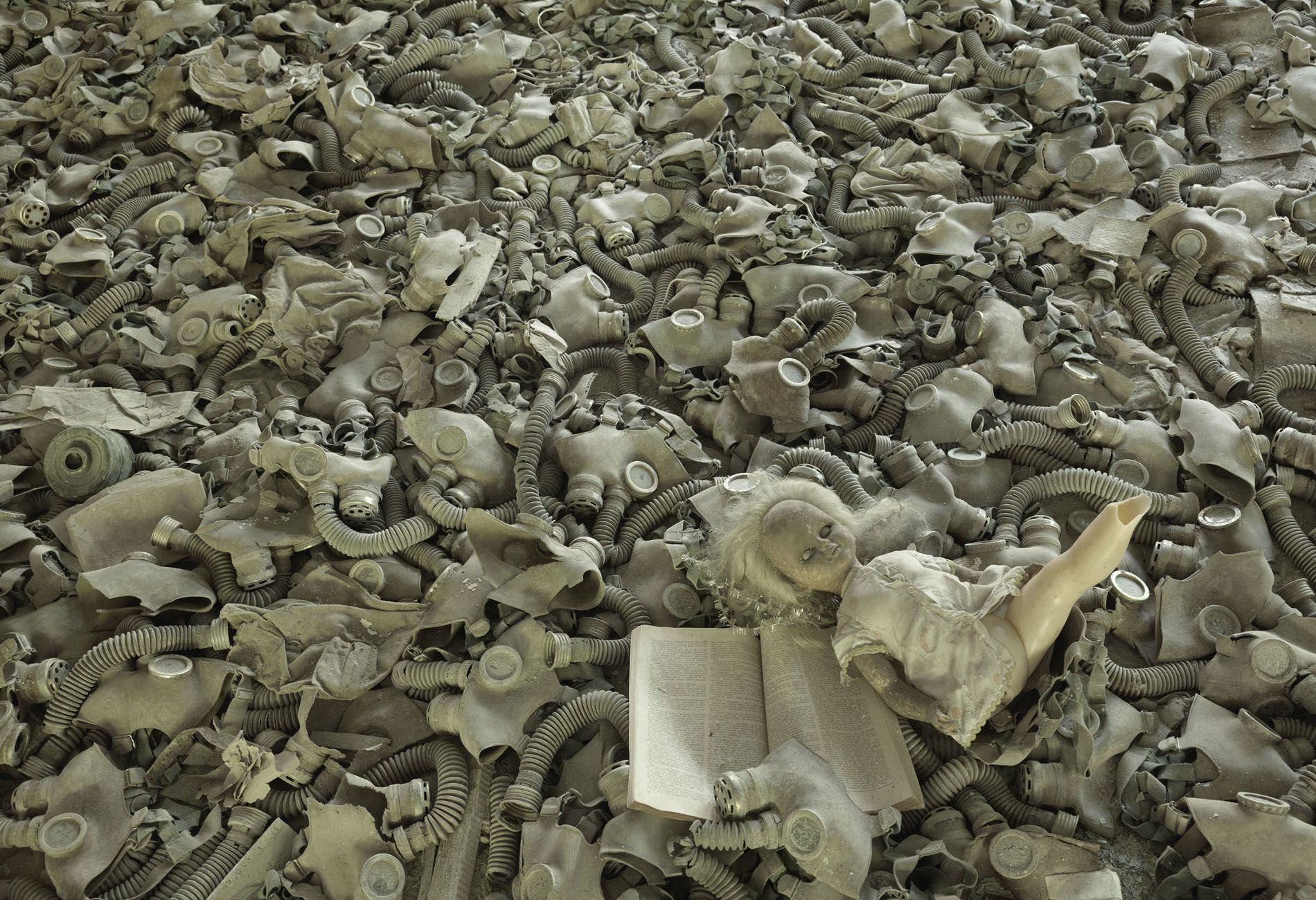 chernobyl art series color grading, tobias winkler, postproduction, bildbearbeitung Muenchen, retouching, Christopher Thomas 7