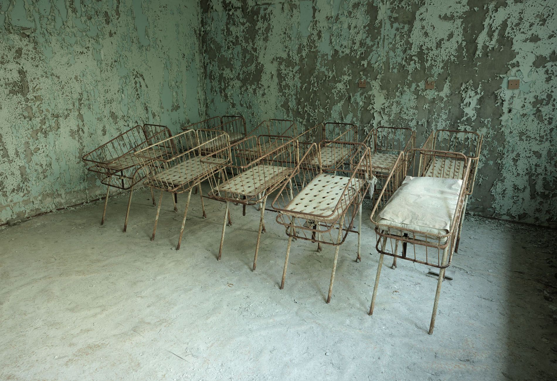 chernobyl art series color grading, tobias winkler, postproduction, bildbearbeitung Muenchen, retouching, Christopher Thomas 3