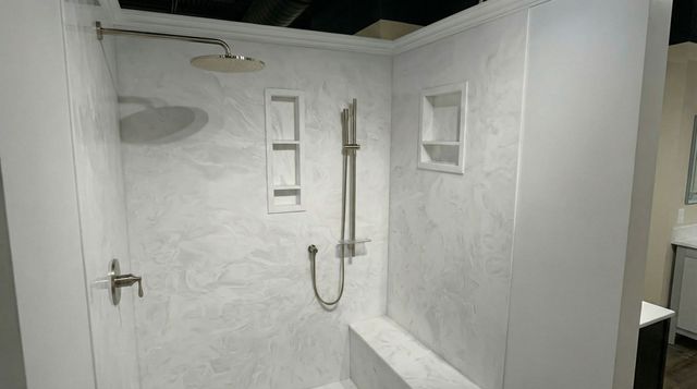 Grout-Free shower manufactured by Syn-Mar