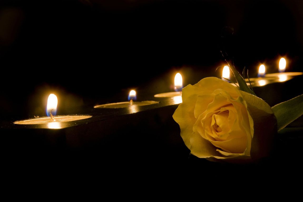 candele per veglia funebre