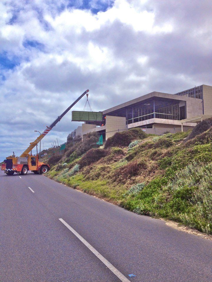 Morgans Crane Hire Adelaide 15T Franna Crane on the Esplanade at Aldinga Beach Lifting pool