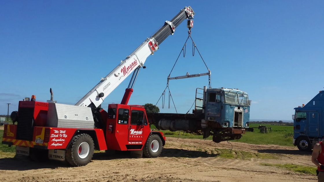 Franna Crane Hire Adelaide South Australia Equipment Truck Lift Crane Car Body