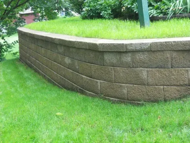 Keystone Retaining Wall - Rock Island, IL - C & J Landscaping