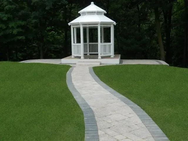 Paver walkway- Hampton, IL- C & J Landscaping
