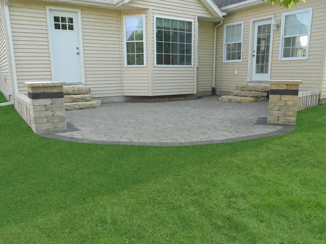 Paver patio- Davenport, IA- C & J Landscaping
