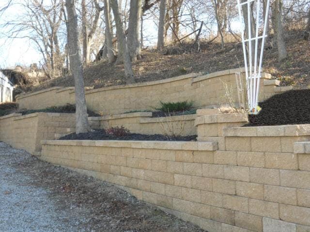 Versa lok Retaining Wall- Coal Valley, IL - C & J Landscaping