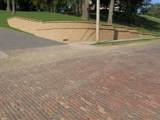 Versa lok Retaining Wall- Davenport, IA - C & J Landscaping