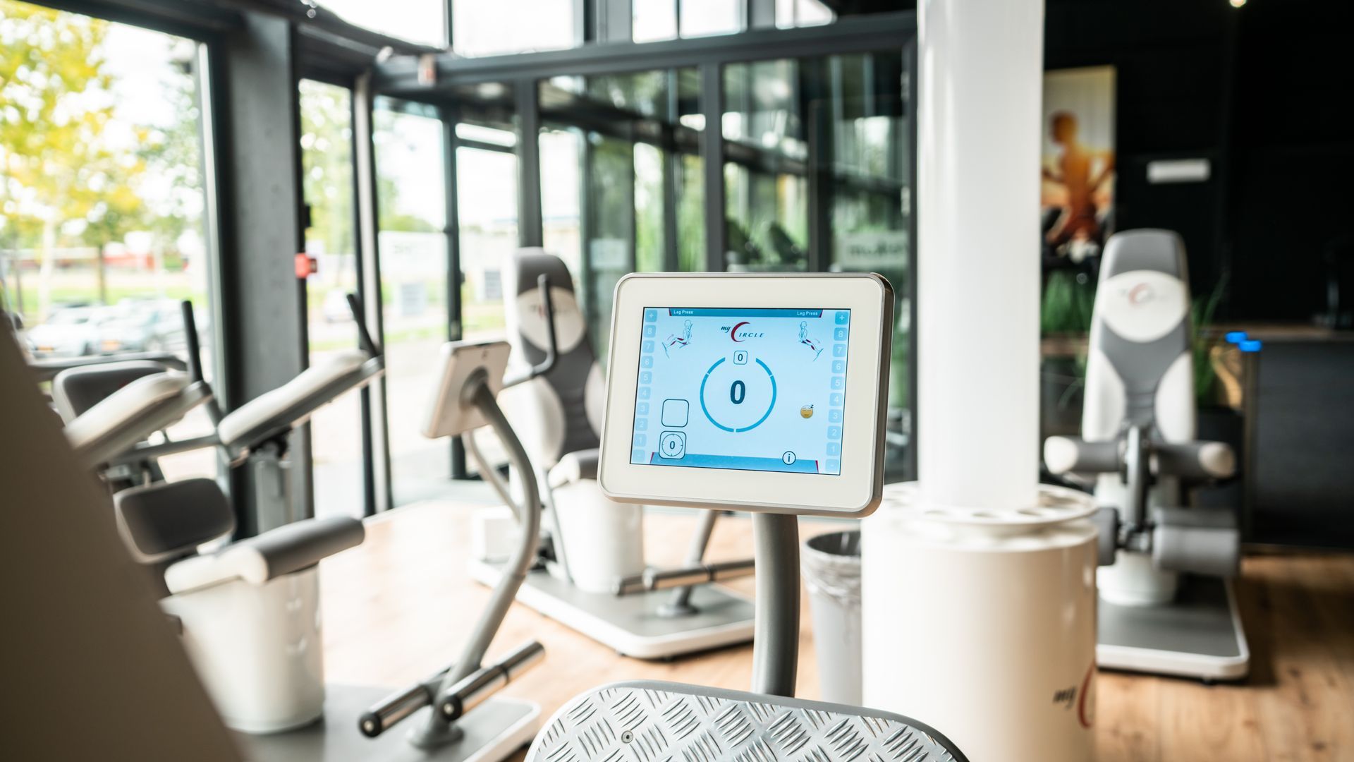 Zwarte gewichtsschijf met de tekst 