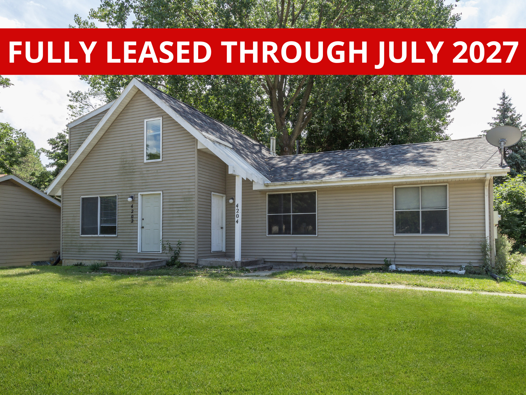 Exterior view of Harris duplex, a comfortable duplex in Ames, IA offering convenient living spaces close to local & ISU amenities.