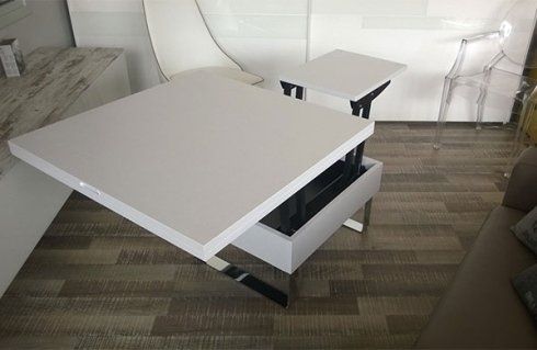 tavolo quadrato con scomparto