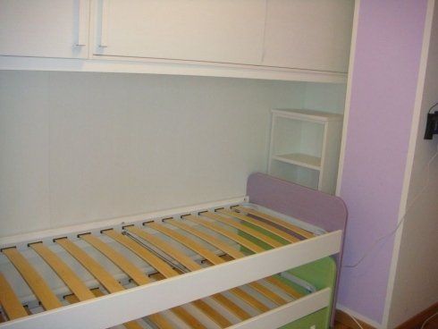 cameretta con letti a scomparsa