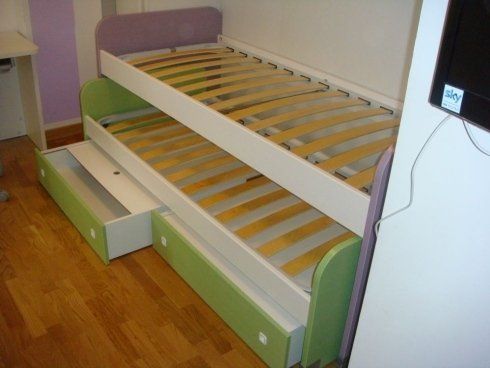 cameretta per ragazzi con letti a scomparsa