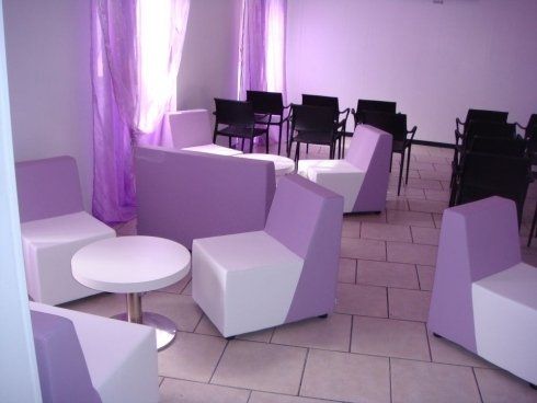 poltroncine e divani color lavanda