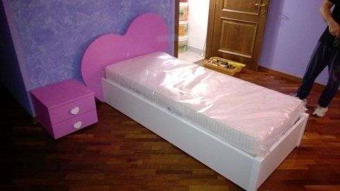 letto singolo per ragazze