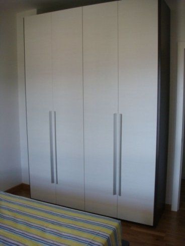 armadio a 4 ante per cameretta