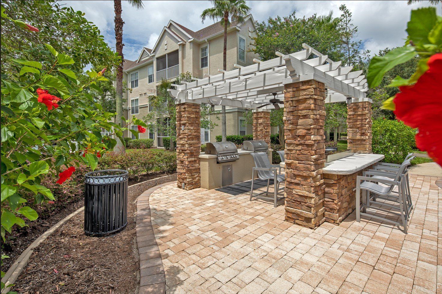 Eddison at Deerwood Park | Outdoor Grill Station with Seating Area