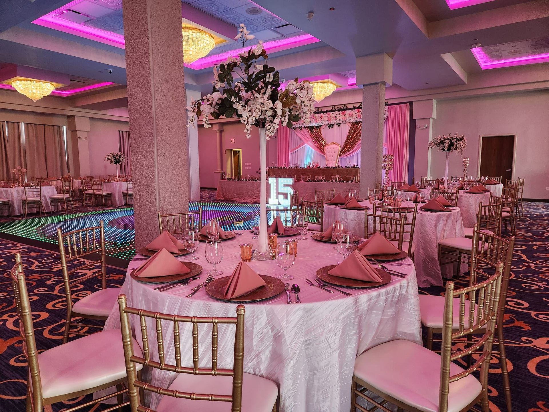 Banquet Hall — Streamwood, IL — Amor Banquet