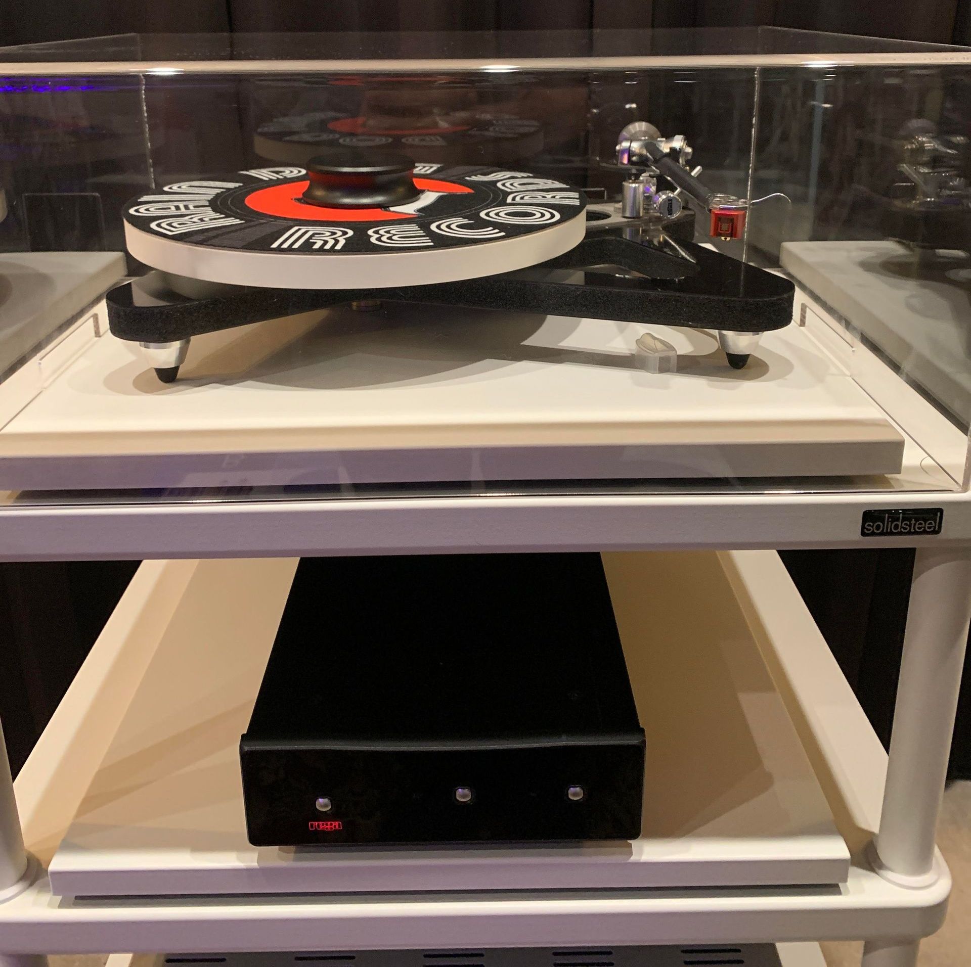 The front and back of a stereo amplifier