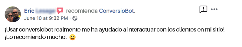 Una publicación de Facebook con una imagen borrosa del rostro de una persona.
