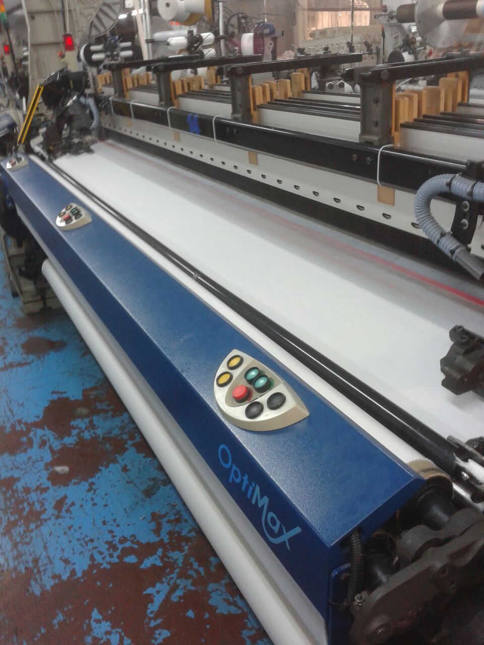 A machine that has the word optimax on it