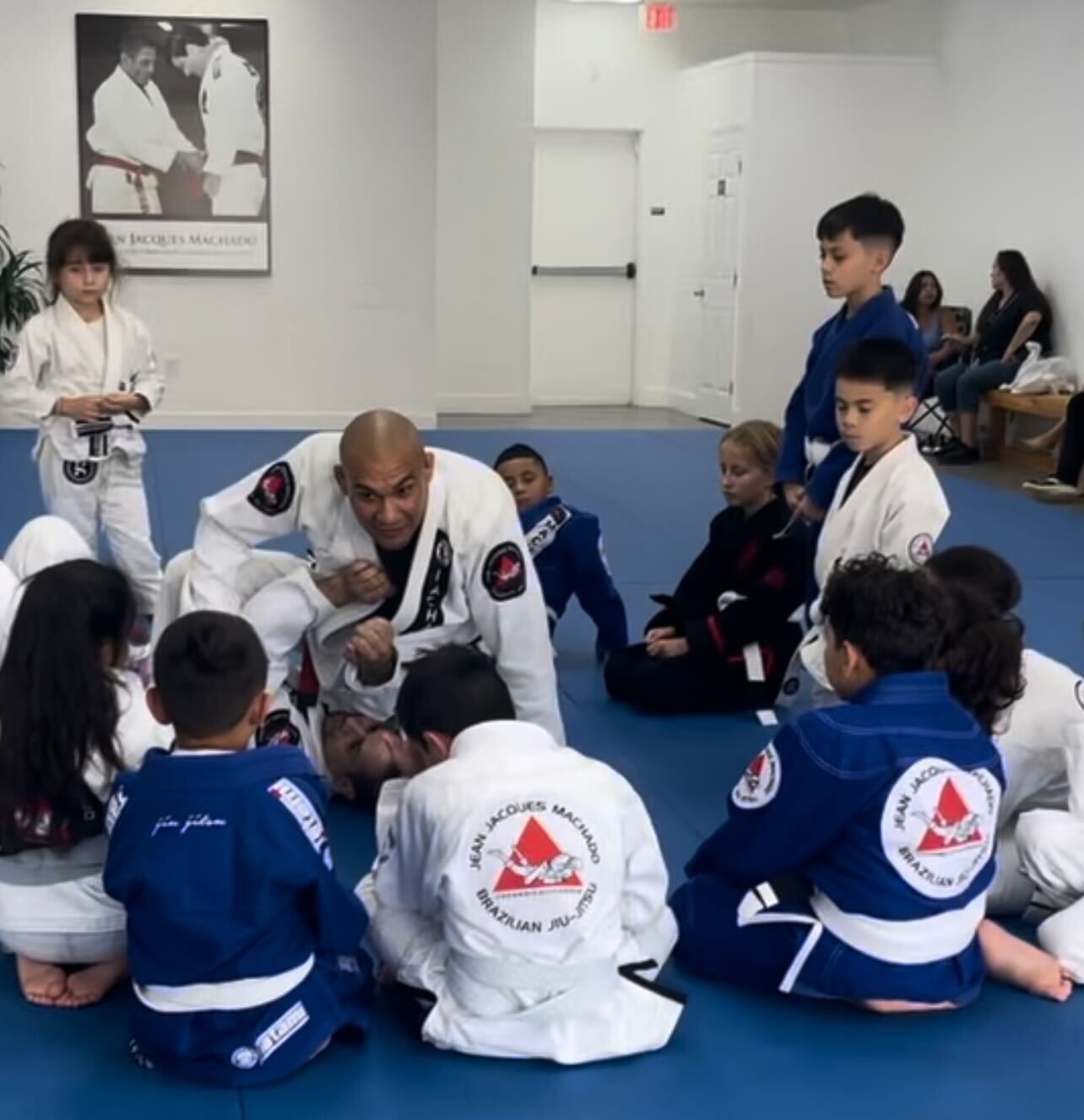 Students training Brazilian Jiu-Jitsu at Jean Jacques Machado Jiu-Jitsu Fresno in Fresno, CA building leadership and resilience.