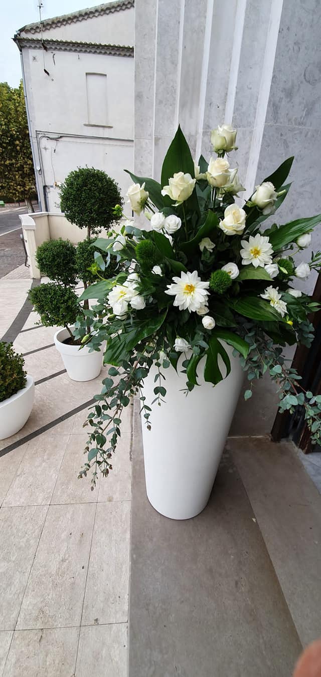 addobbo di fiori per matrimonio