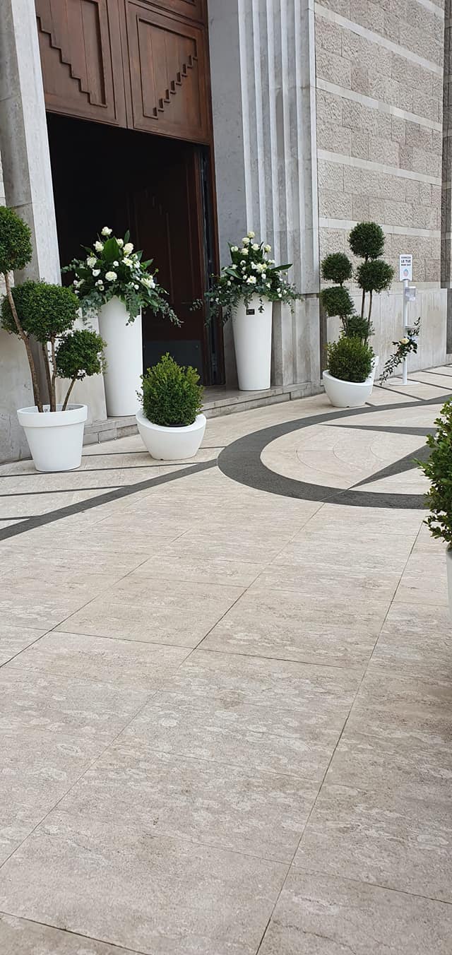 allestimento di fiori per matrimonio