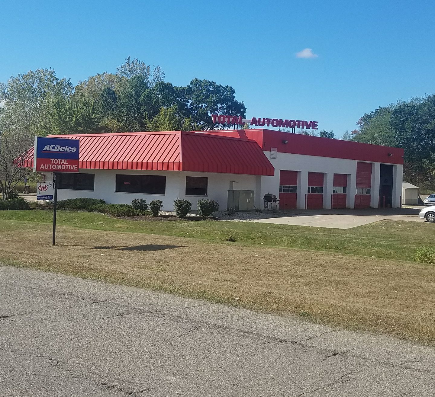 Howell Location Storefront | Mazur's Total Automotive
