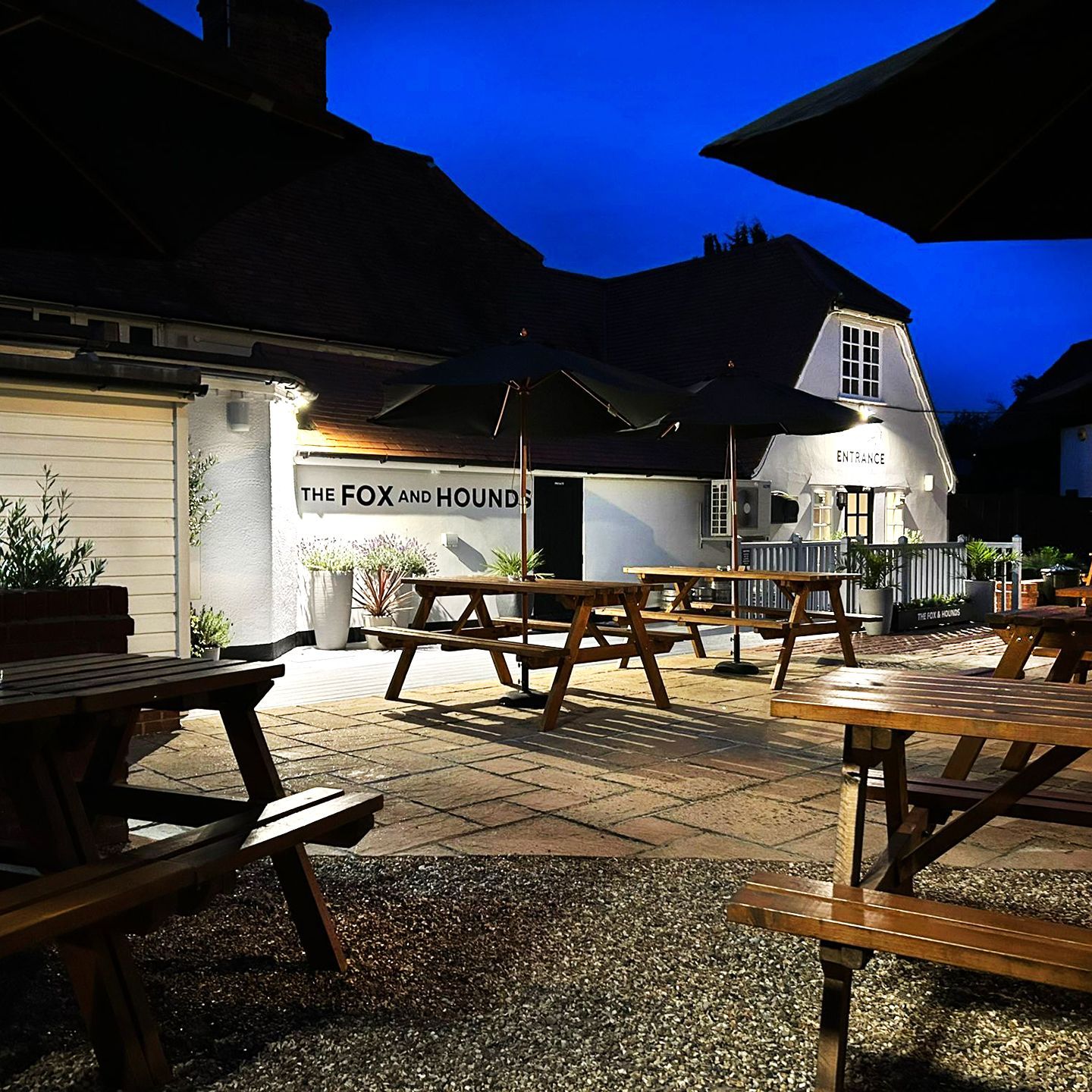 nighttime shot of the patio garden outside the fox and hounds