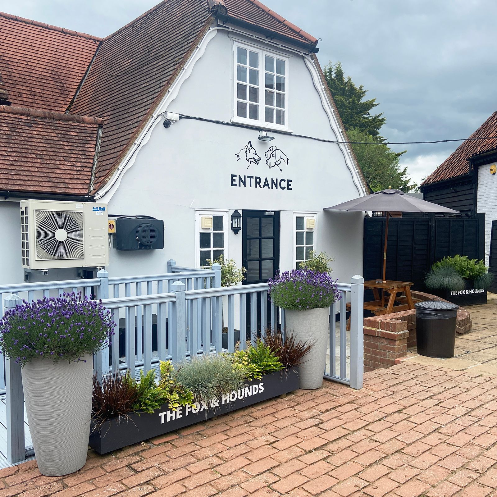 The Fox and Hounds garden entrance 