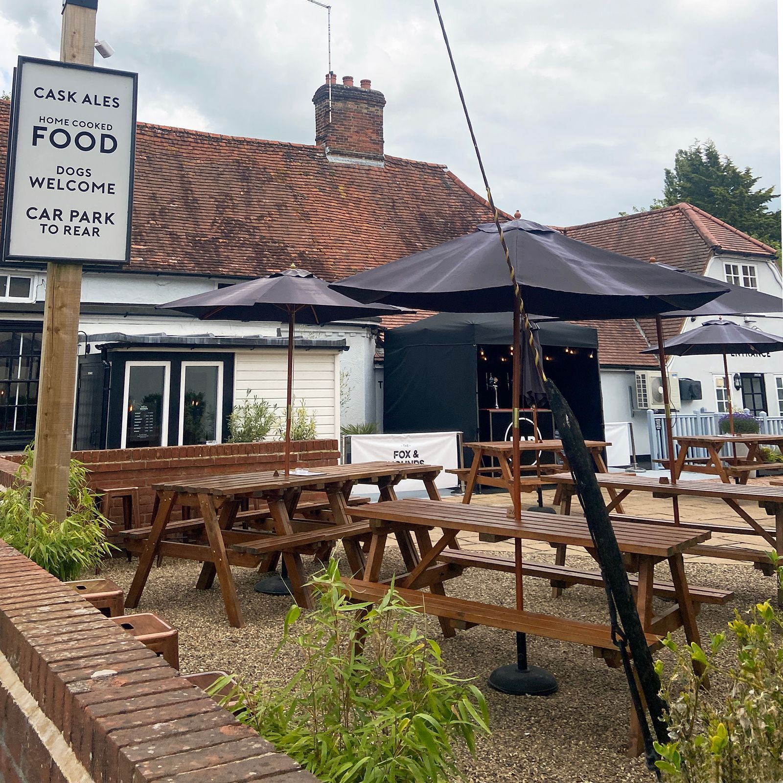 The Fox and Hounds front garden