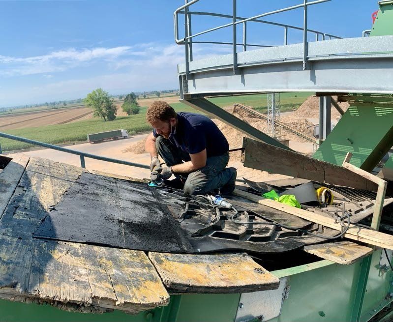 installazione nastro trasportatore industriale