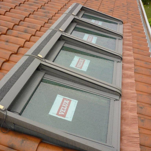 pose de 3 velux sur toiture tuiles par notre couvreur