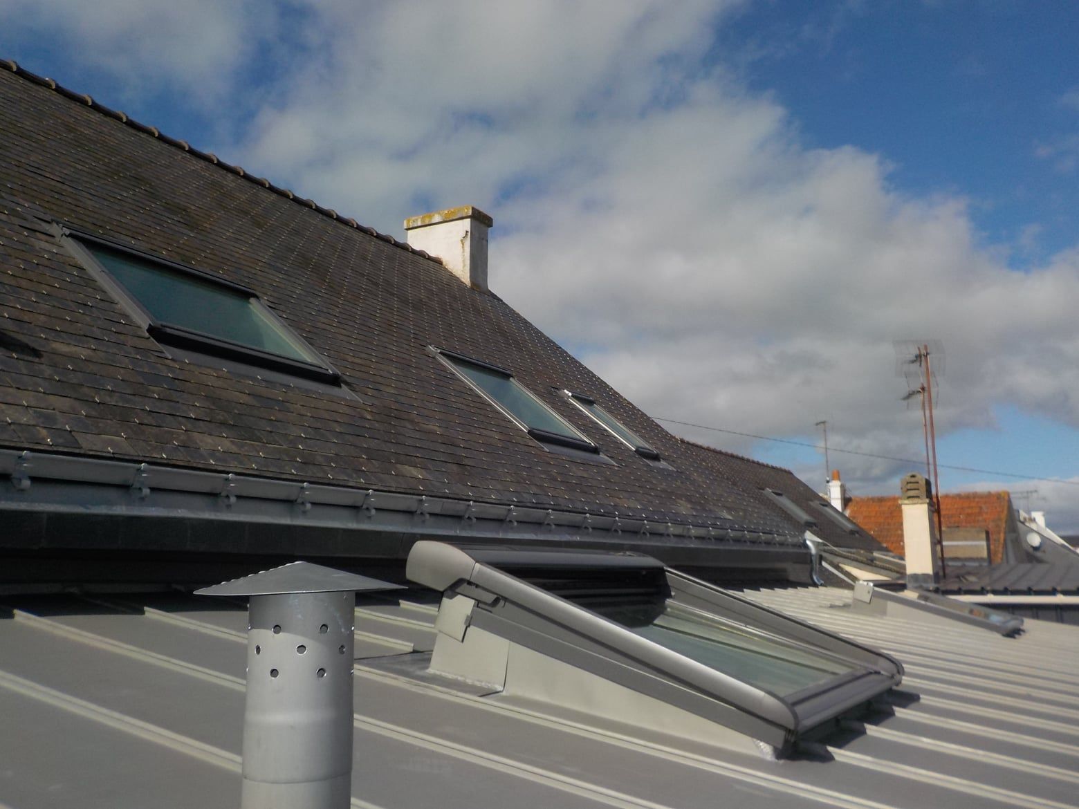 rénovation de toit en zinc par notre zingueur couvreur à Cherbourg