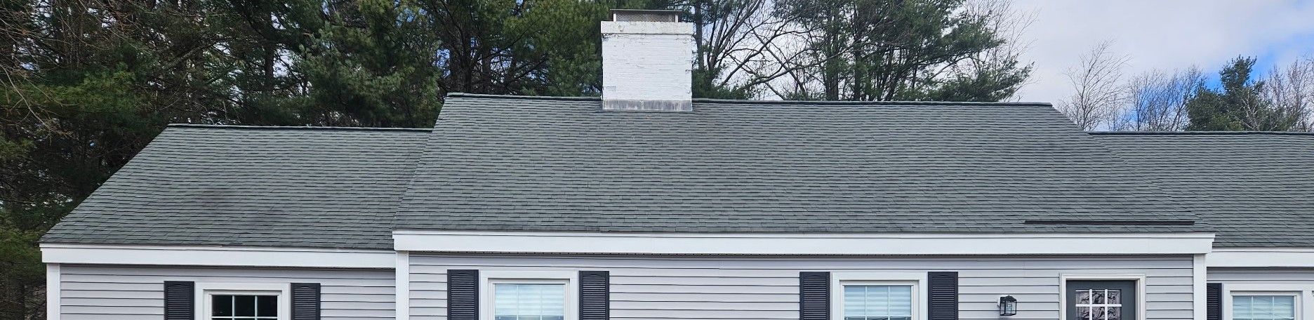 6 Inch K Style Gutters   Installed Under The Drip Edge To Give A Vrown Noulding Effect