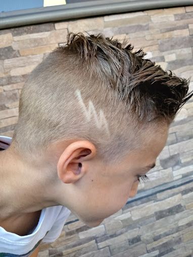 taglio capelli bambino