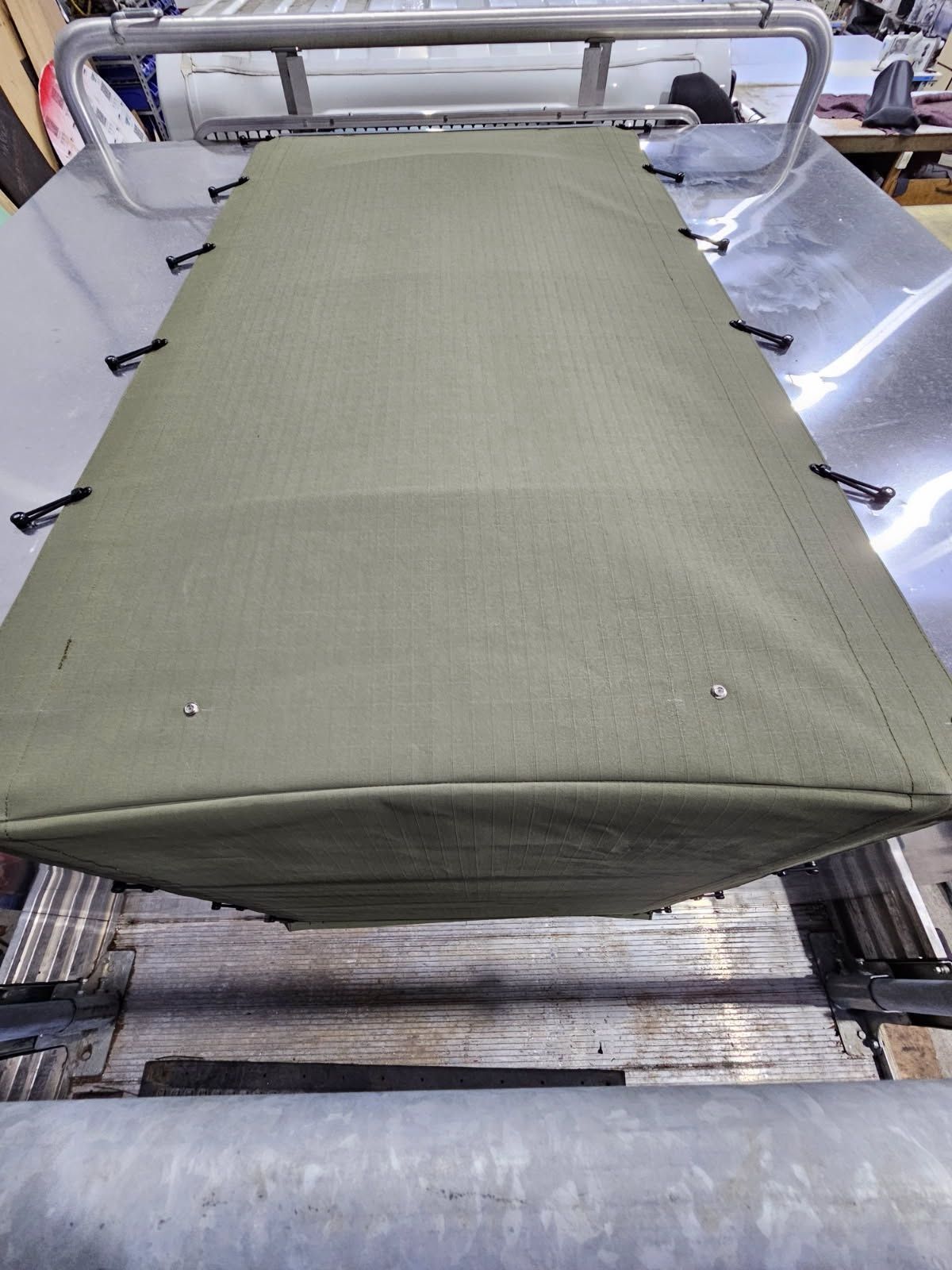 16oz Khaki canvas cover between toolboxes